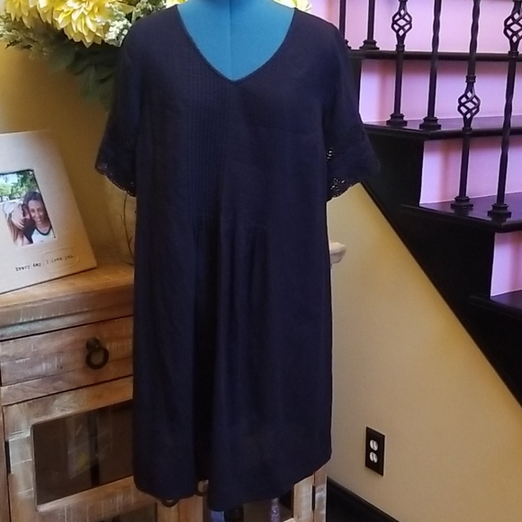 Old Navy Dresses & Skirts - Little Black Dress - SZ M